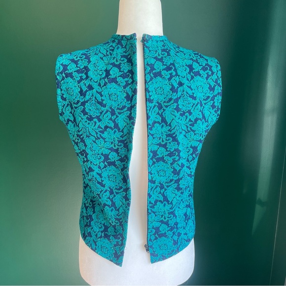 Vintage 1960’s Tunic Style Sleeveless Floral Metallic Top - Picture 10 of 12